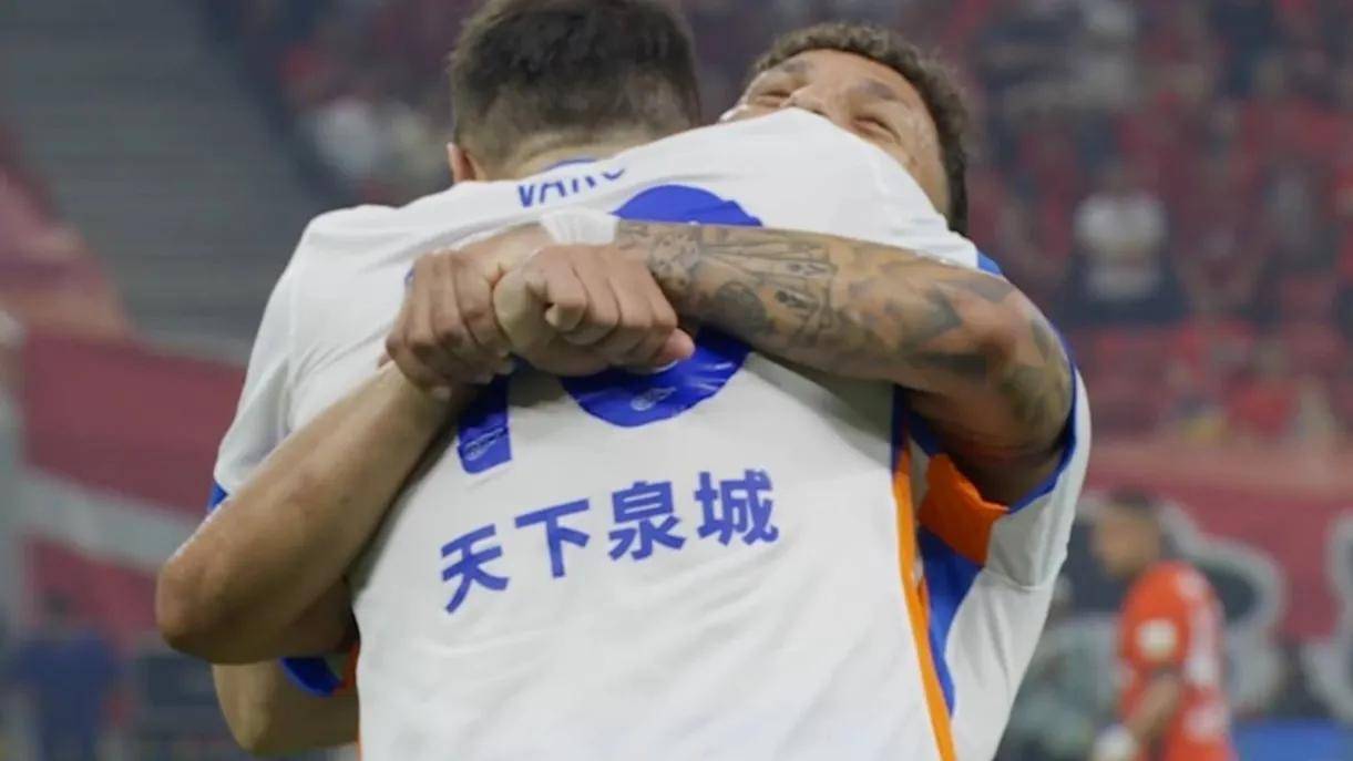 申花五连胜继续领跑积分榜，内马尔主帅陷下课危机！
