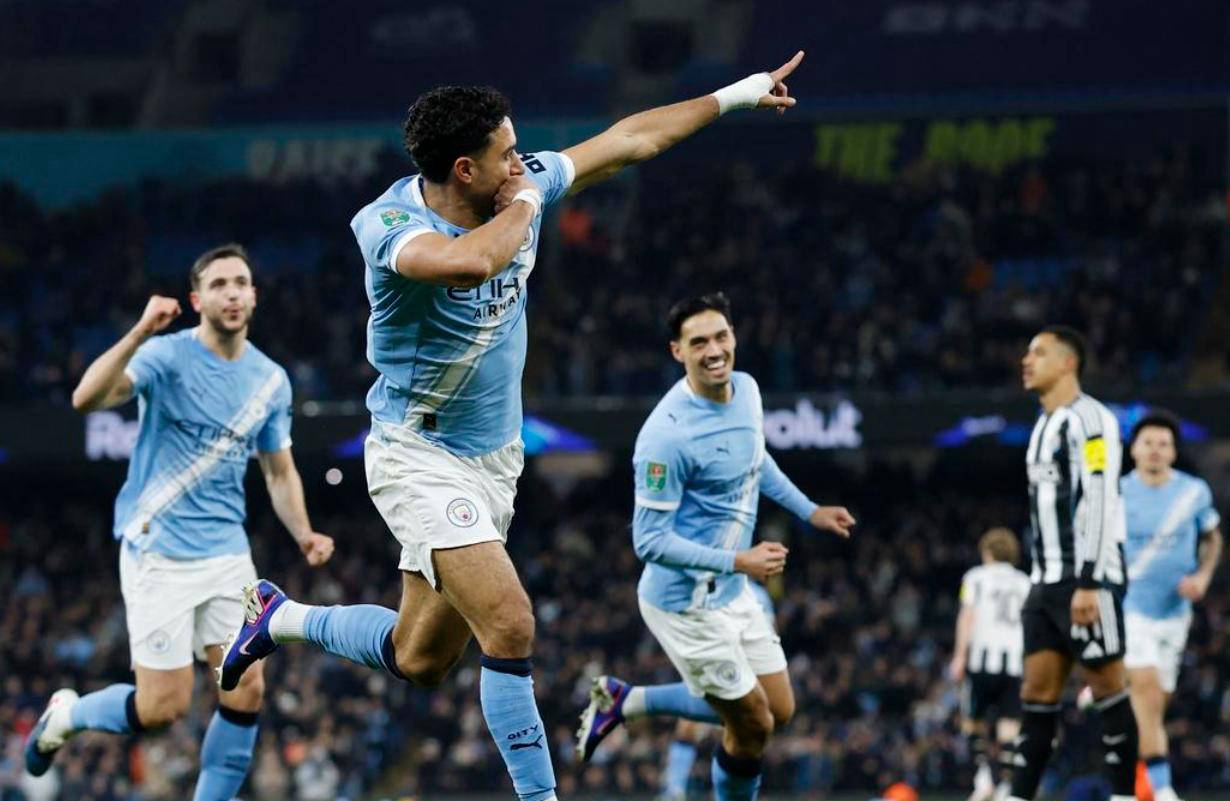 曼城客场击败巴黎,成功挺进半决赛的球员